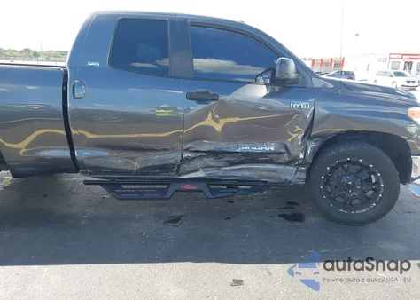 2015 Toyota Tundra Sr5 5.7L V8 z USA, uszkodzony, nr VIN 5TFRY5F13FX185139
